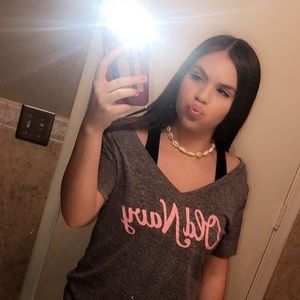 Meet your Posher, Adriana